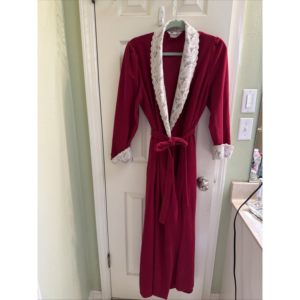 Vintage Vanity Fair Red Velour Robe Sz. M Lace Trim Belted Long Lounge Gown Velv